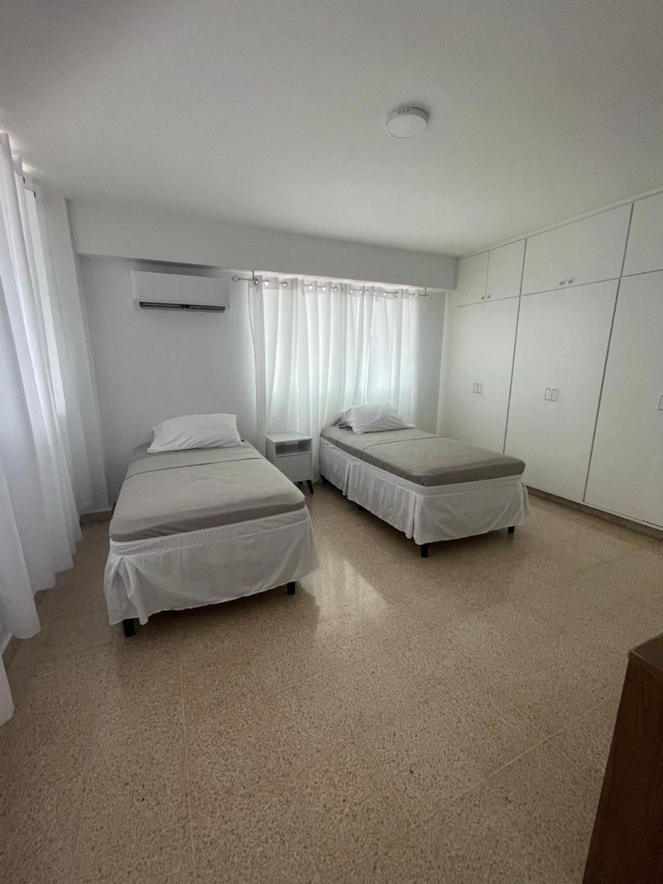 Privadas En Un Departamento Encantador *